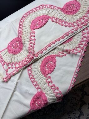 Vintage Off set white pillowcases with Pink Crochet Trim